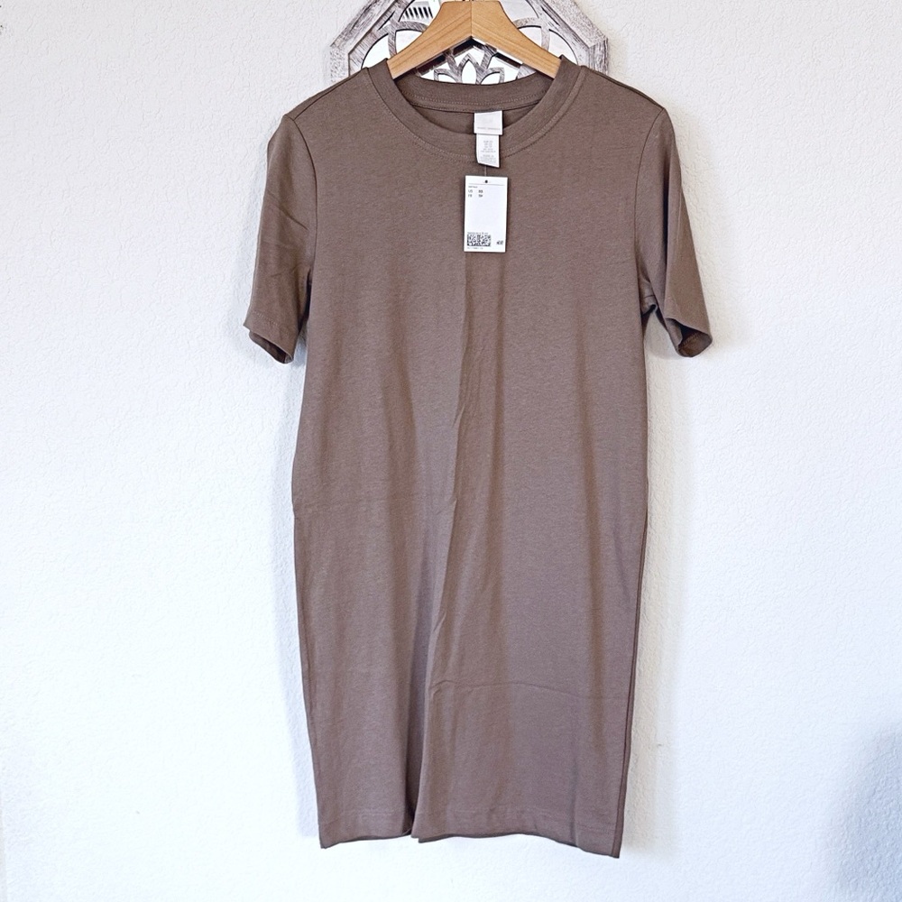H&M • Taupe T-Shirt Dress